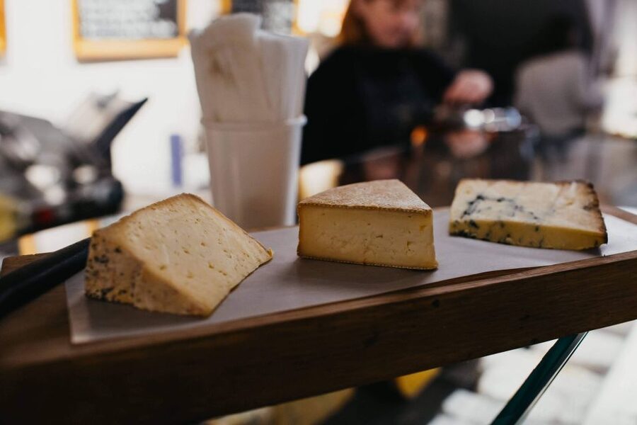 London: Borough Market Food Tour with Local Guide - Leadenhall Market and its film connection