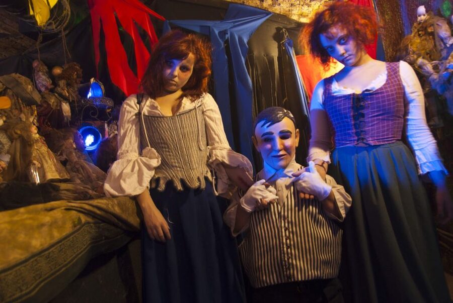 London Bridge Experience and Tombs Entrance Ticket - Meeting London’s gruesome characters