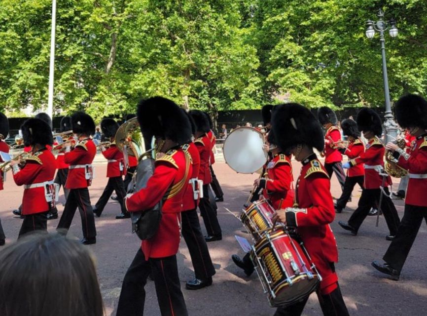 London: Buckingham, Big Ben & Westminster Abbey Tour - Starting beside Parliament Square
