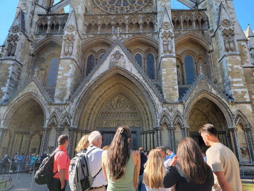 London: Buckingham, Big Ben & Westminster Abbey Tour - Horse Guards Parade and Whitehall