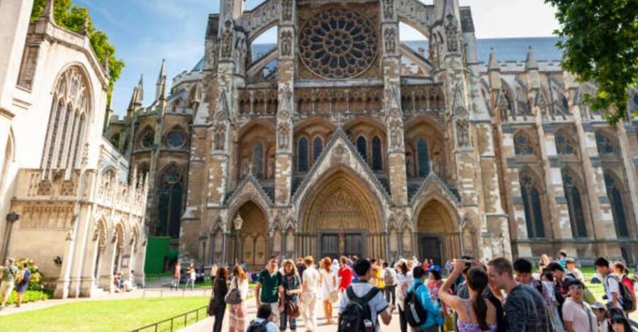 London: Buckingham Palace & Big Ben & Abbey Private Tour - Why a private Westminster tour can be useful