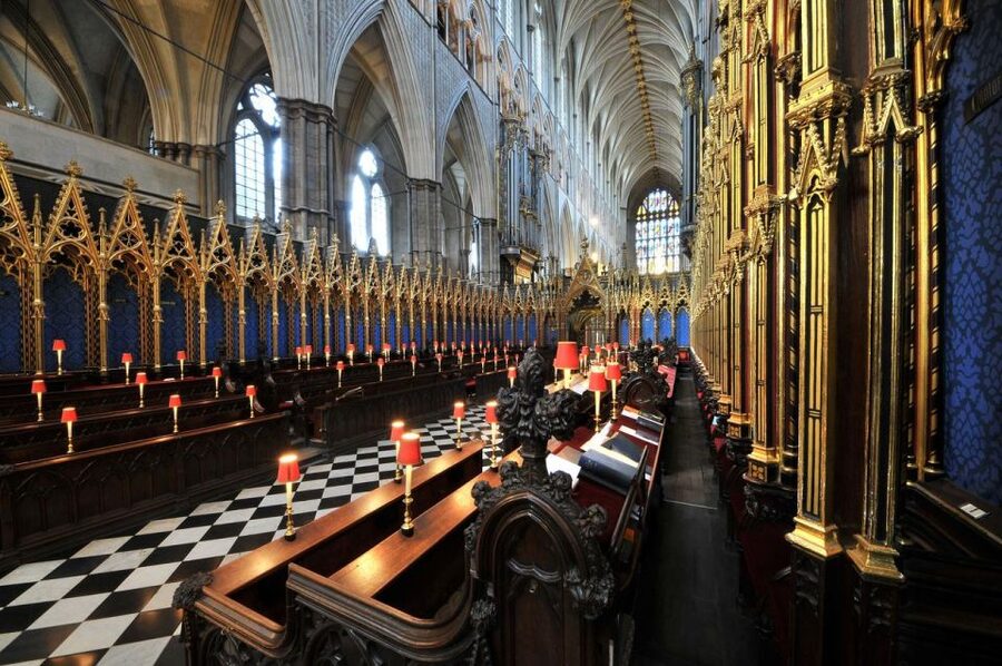 London: Buckingham Palace & Big Ben & Abbey Private Tour - Inside Westminster Abbey for about two hours