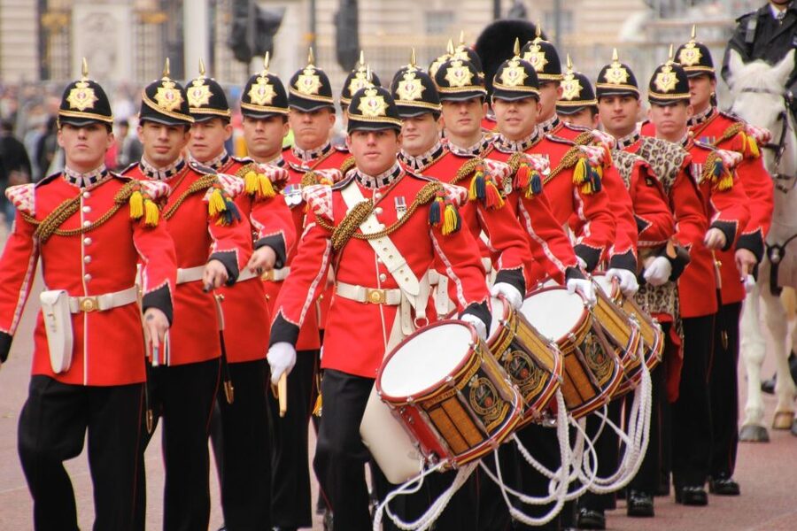 London: Buckingham Palace & Changing of the Guard Experience - Who Will Get the Most From This Tour?