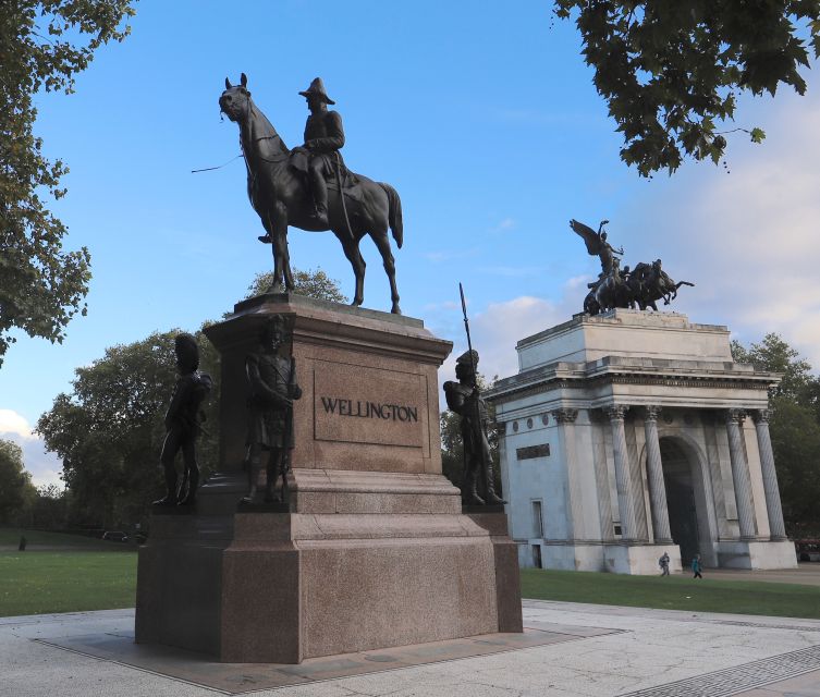 London: Buckingham Palace Walk & Tea at Kensington Palace - Why this route works for a first royal day