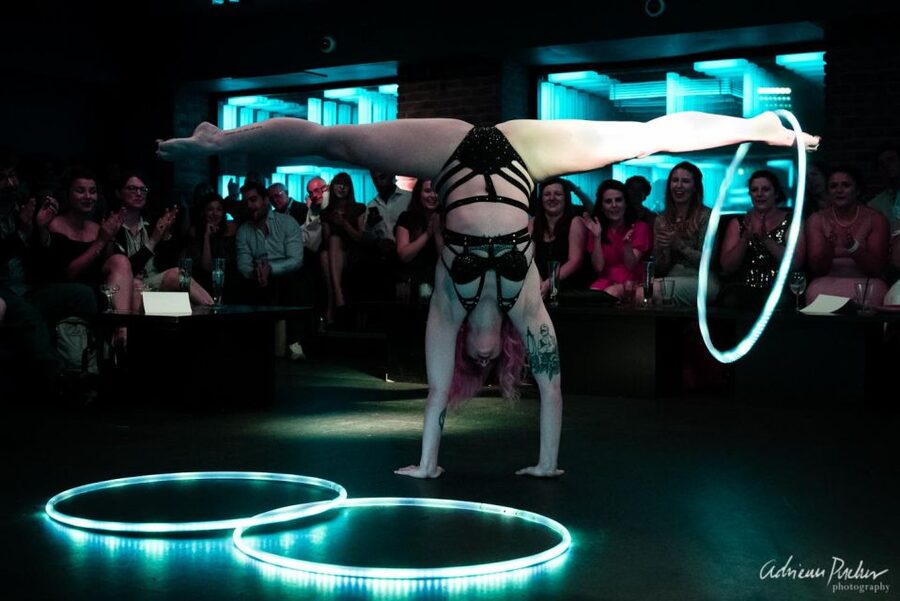 London: Burlesque Cabaret Show in the West End - The performance from 6:30pm to 8:15pm