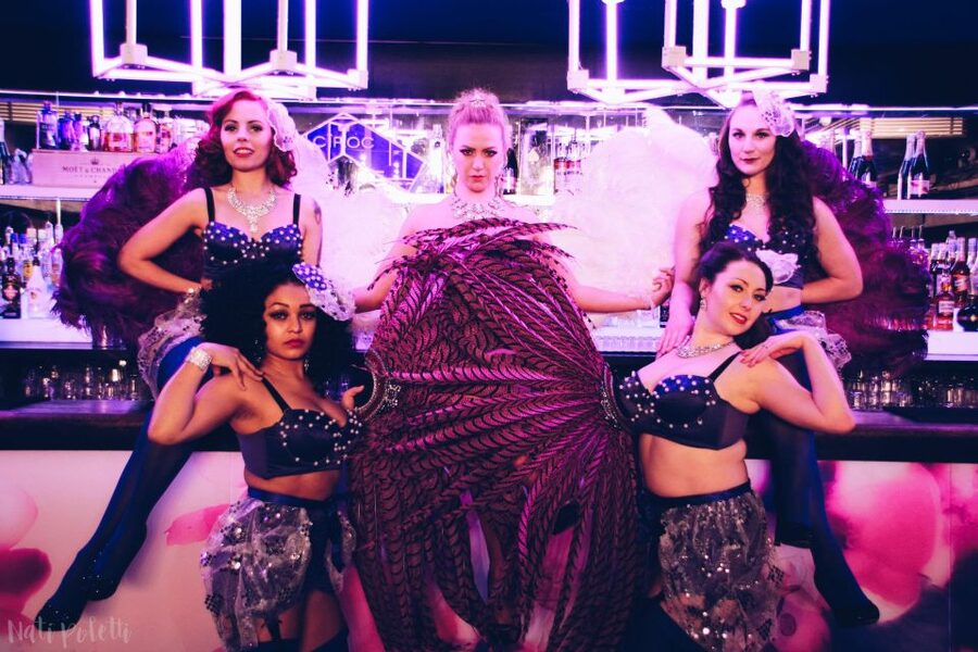 London: Burlesque Cabaret Show in the West End - What to wear for a glamorous evening