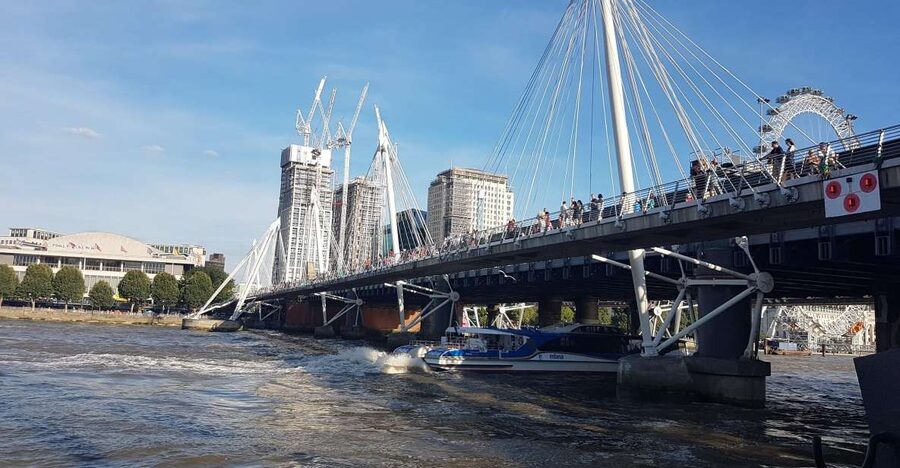 London: Castles & Bridges (Private Tour): 15+ Sights - Starting at Southwark Underground Station