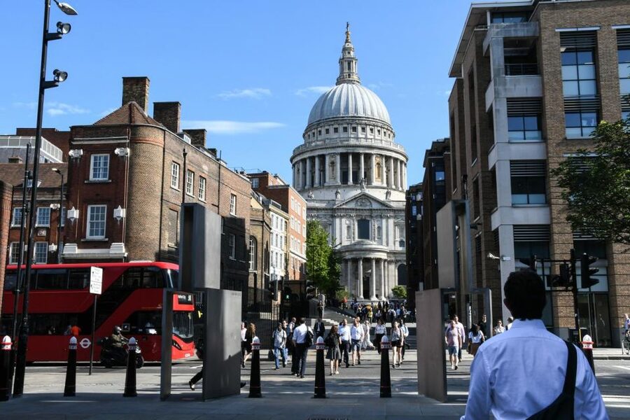 London: Castles & Bridges (Private Tour): 15+ Sights - Timing, pace, and the two-hour versus three-hour issue