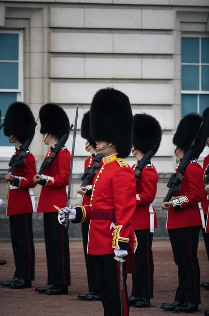 London: Changing of the Guard Experience Private Tour Guide - Key points to know before booking