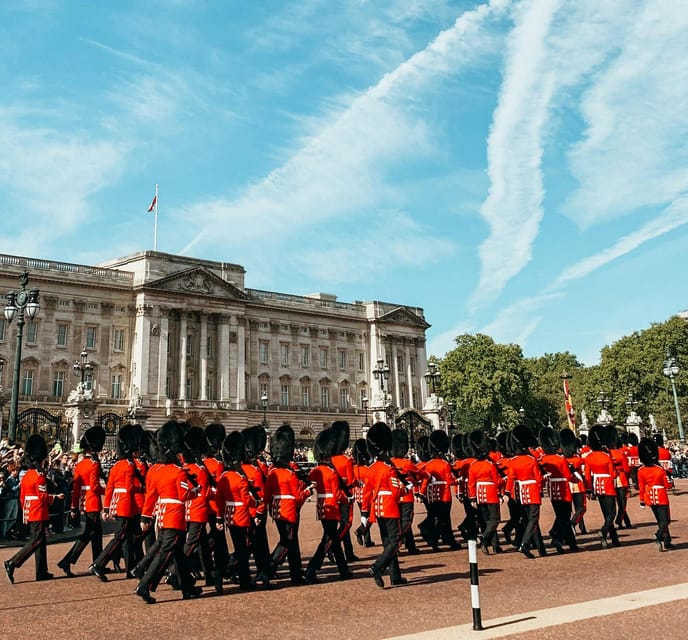 London: Changing of the Guard Experience Private Tour Guide - Big Ben and Westminster Abbey