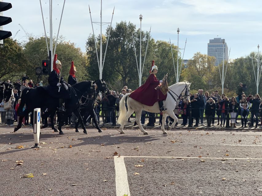 London: Changing of the Guard Private Group or Family Tour - Timing, cancellations, and the risk of schedule changes