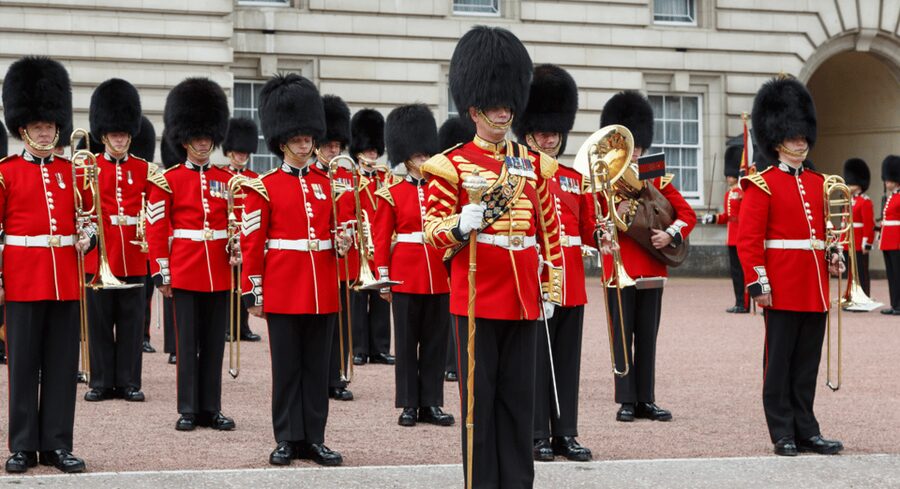 London: Changing of the Guard Walking Tour with Small Group - Key points to know before booking