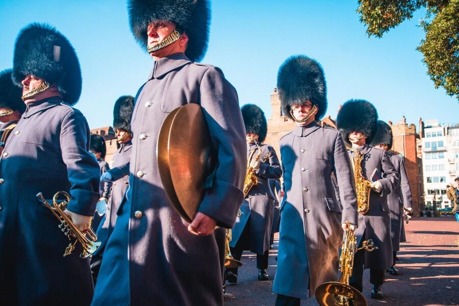 London: Changing of the Guard & Westminster Abbey - Starting outside the Ritz London