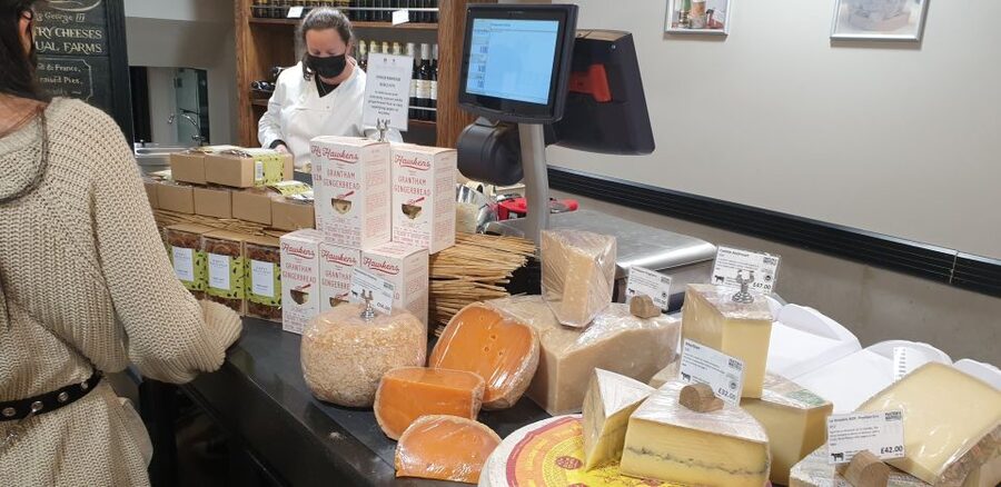 London: Cheese Tasting Walking Tour - What the two-hour cheese walk is really like