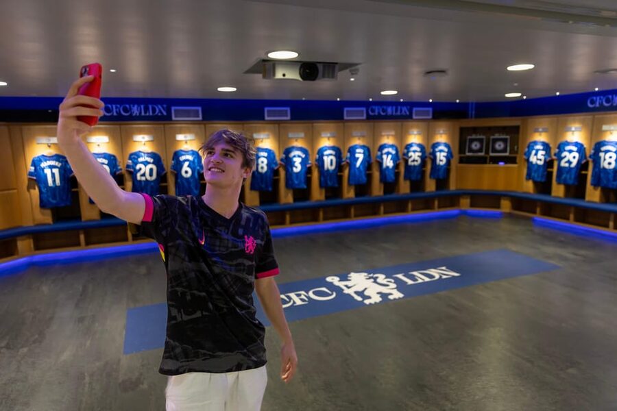 London: Chelsea FC Museum and Stamford Bridge Classic Tour - Starting at the Chelsea FC Museum