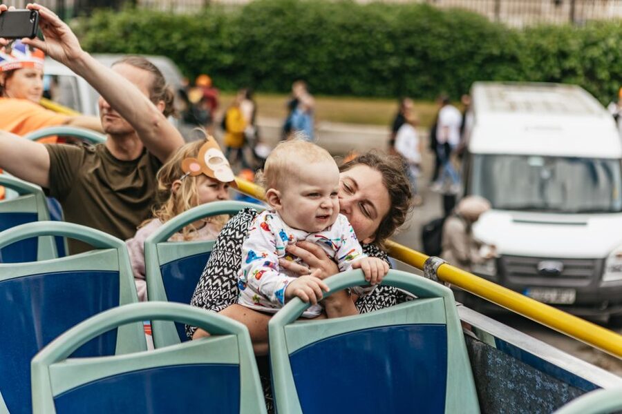 London: Children's Open Top Bus Tour - Using the Tootbus app after the ride