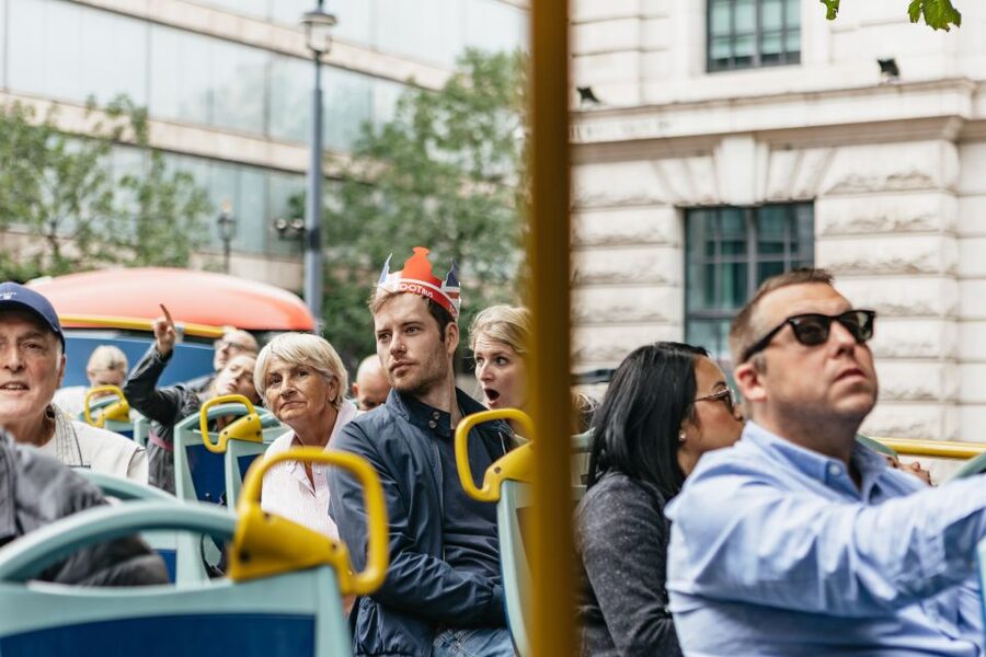 London: Children's Open Top Bus Tour - Trafalgar Square and Piccadilly Circus