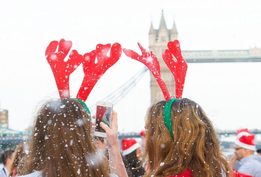 London: Christmas Day Sightseeing Cruise - Is $43 a fair price for one hour?