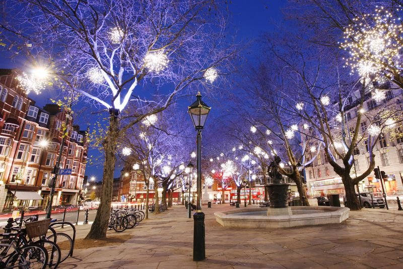 London Christmas Lights Bike Tour - Harrods and Hyde Park Winter Wonderland