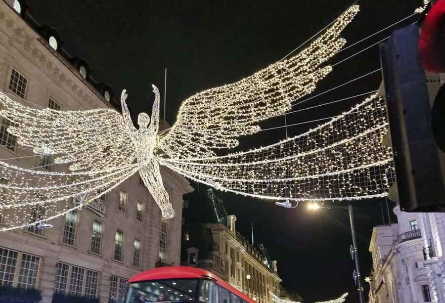 London: Christmas Lights Guided Walking Tour - Leicester Square’s winter setting