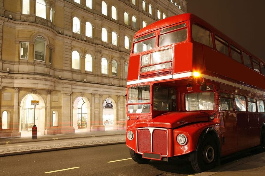 London: Christmas Lights Tour by Vintage Double-Decker Bus - Who will enjoy this London Christmas tour?