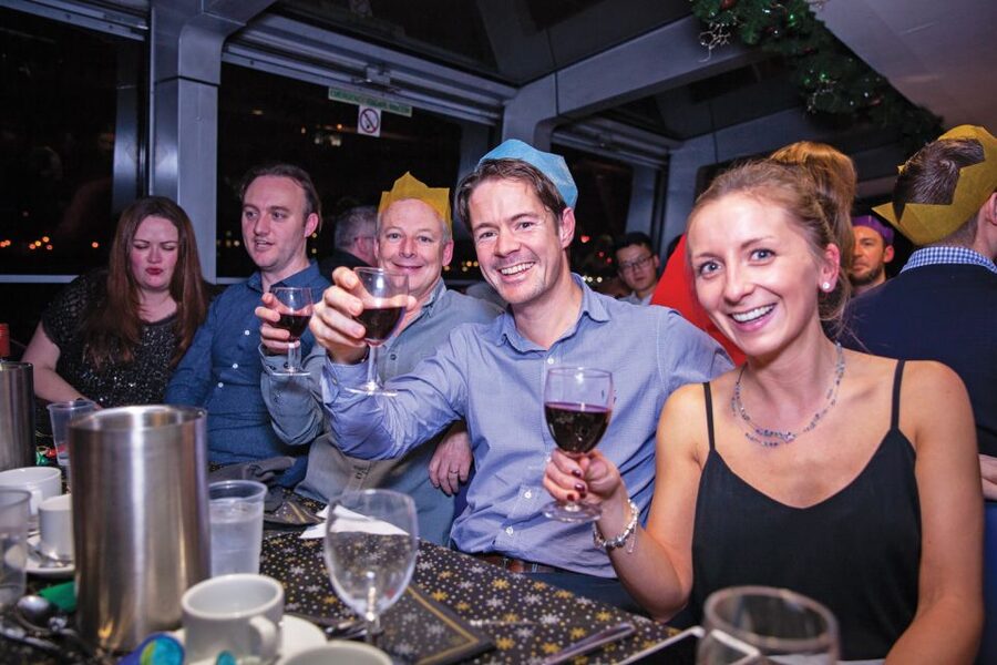 London: Christmas Party Dinner Cruise - What arrives on the festive menu