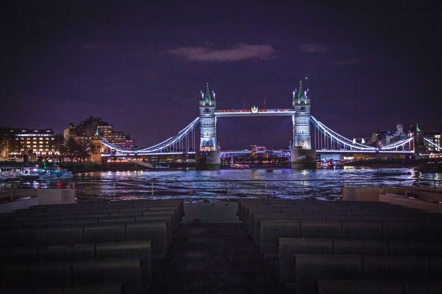 London: Christmas Party Dinner Cruise - London’s skyline from the River Thames