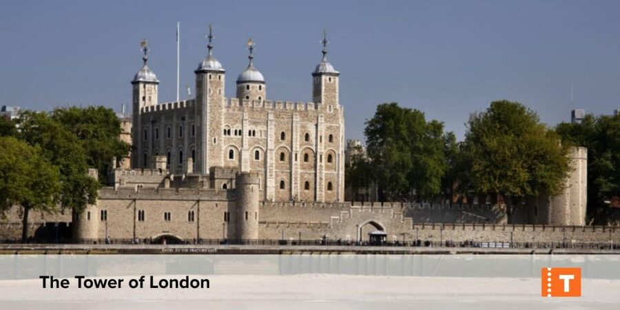 London City pass: Top attractions, Hop on Hop off & tours - Shrek’s Adventure and the London Dungeon bring theatrical fun