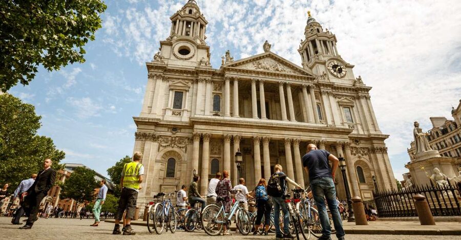 London: Classic Gold 3.5-Hour Bike Tour - Smithfield Market and St Paul’s Cathedral