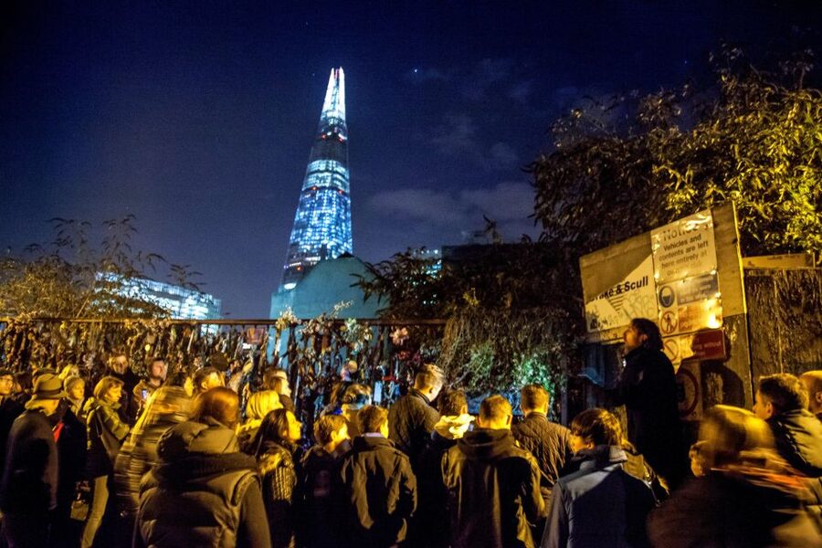 London: Comedy Horror Ghost Tour on a Bus - Is one hour enough for $37?
