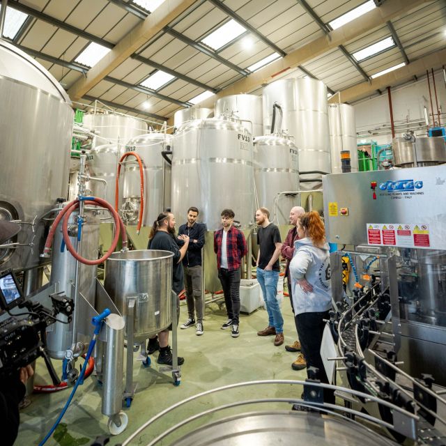 London: Craft Brewery Tour with Tasting of 4 Beers - Practical timing and booking advice