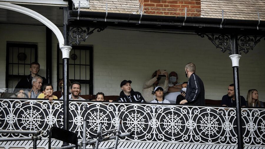 London: Craven Cottage Guided Tour at Fulham Football Club - Why Craven Cottage feels different from modern stadiums
