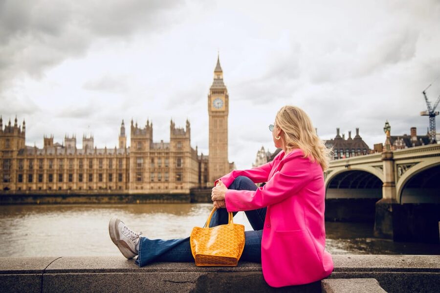 London Customisable 30 minute photoshoot - Sunset, cold weather, and London conditions