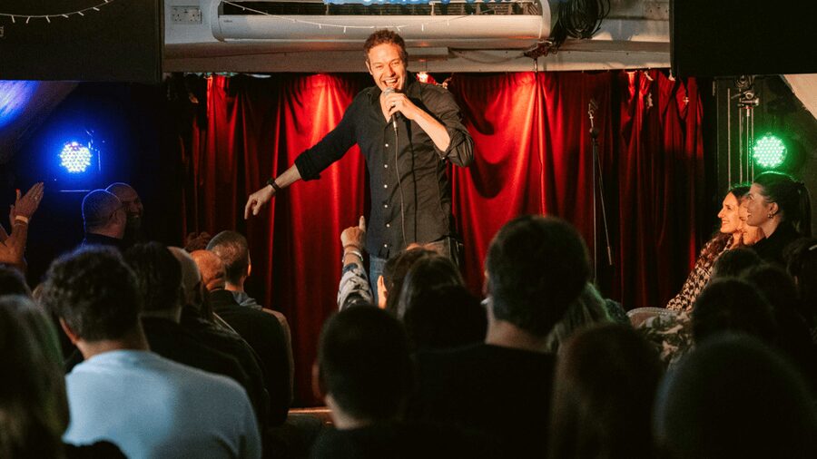 London: Dark Comedy on Iconic Battersea Barge - Is $12 good value?