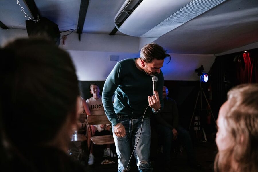 London: Dark Comedy on Iconic Battersea Barge - Who should book this comedy show?