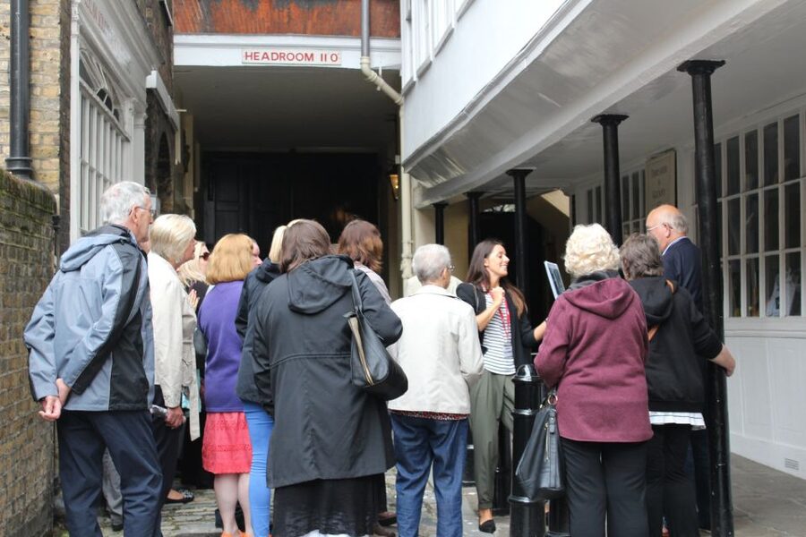 London: Downton Abbey Guided Walking Tour - The Crawleys’ London residence