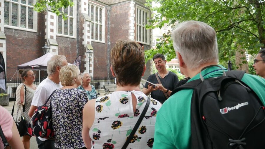 London: Downton Abbey Guided Walking Tour - Why Downton fans will enjoy this London walk