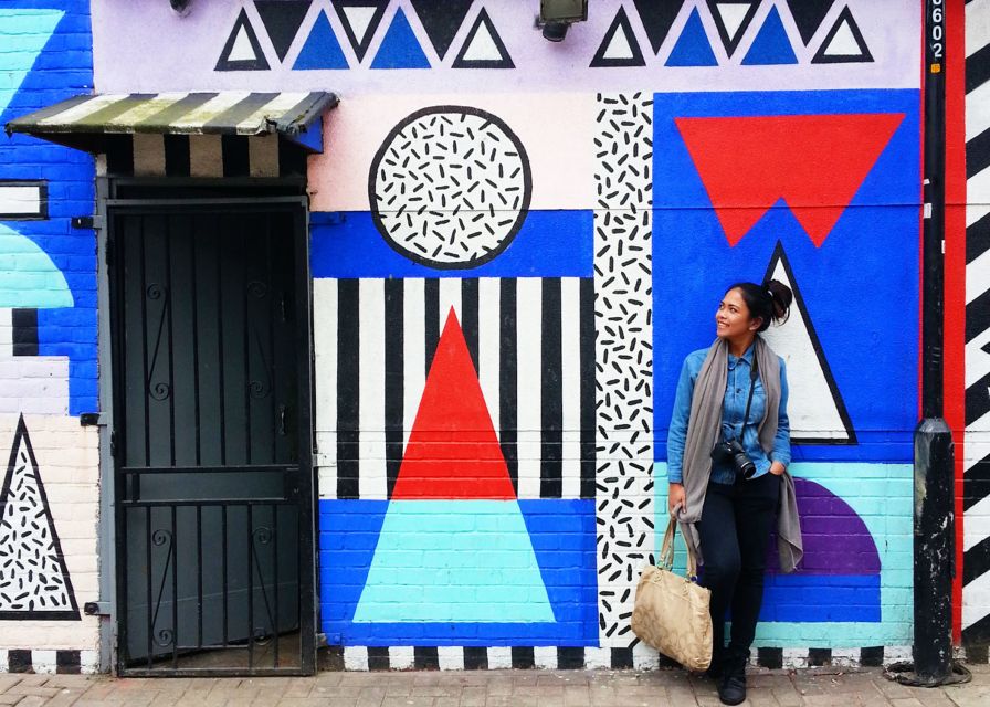 London East End - Guided Walking Tour 12 guests 2,5h - Brick Lane: food, walls, and a reason to return