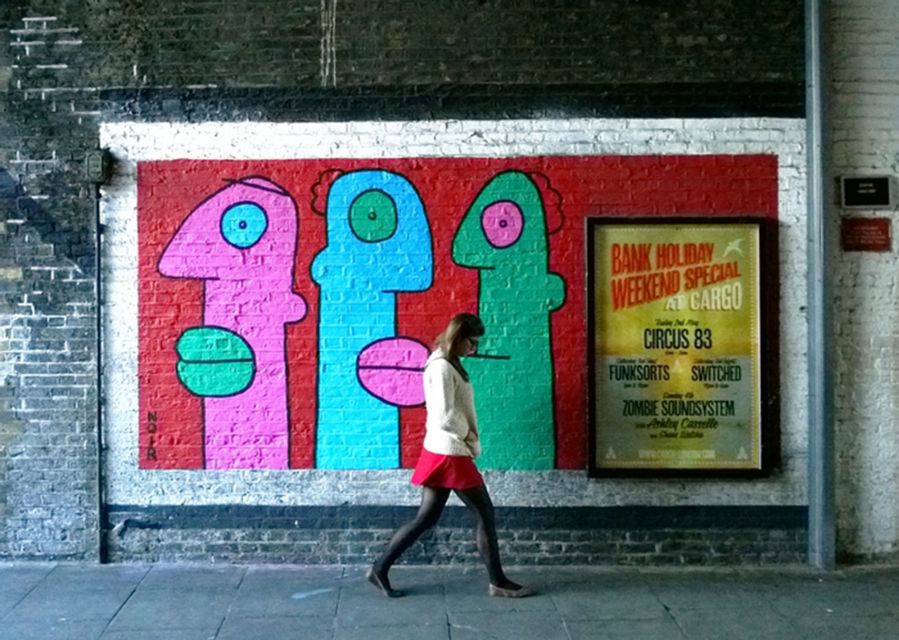 London East End - Guided Walking Tour 12 guests 2,5h - Starting at Liverpool Street and the Kindertransport statue
