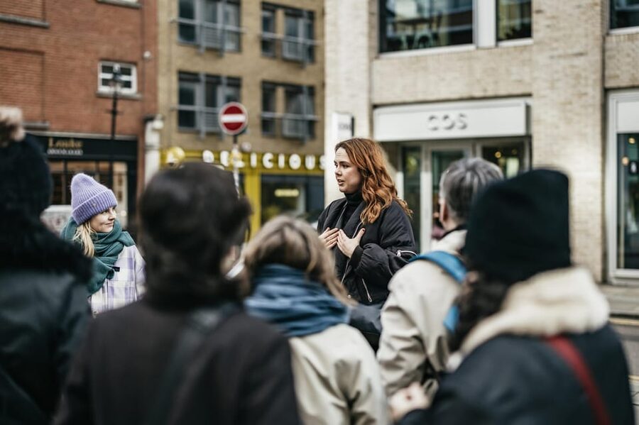 London: East End Street Art Tour and Spray Painting Workshop - What makes the art walk worth paying for