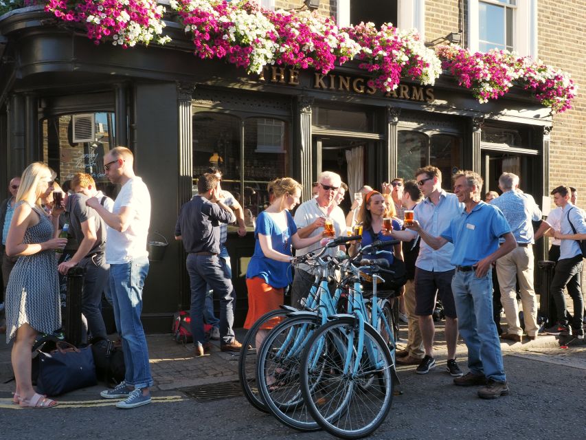 London: East London Town 3.5-Hour Bike Tour - St. Katharine’s Dock, Brunel’s tunnel, and Tobacco Dock