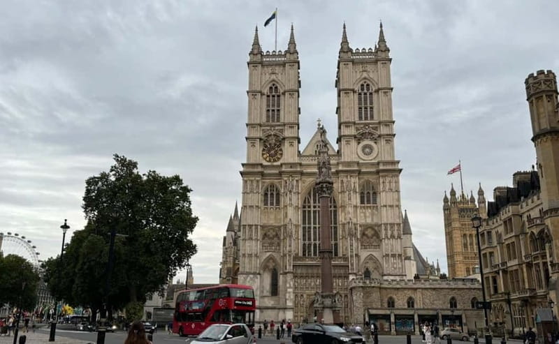 London: Essential Tour and Changing of the Guard, in Spanish - Why this short London walk works