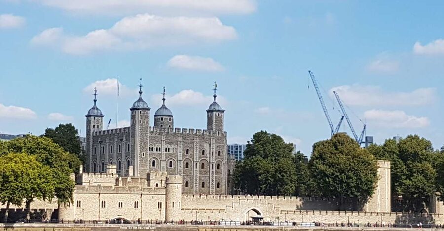 London: Explore The Tower of London & Tower Bridge! - Westminster in three hours