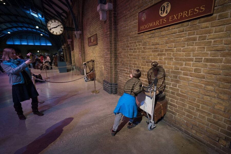 London: Family Harry Potter Movie Locations Tour (Private) - Westminster and the shift from wizarding London to royal London