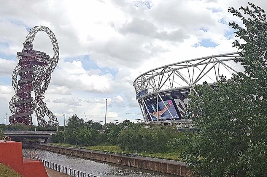 London Football and Stadiums Taxi Tour - The Freemasons Tavern and football in 1863