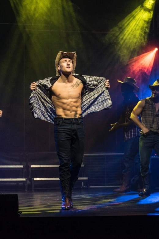 London: Forbidden Nights Male Strip Show and After-Party - Arriving at Infernos Clapham