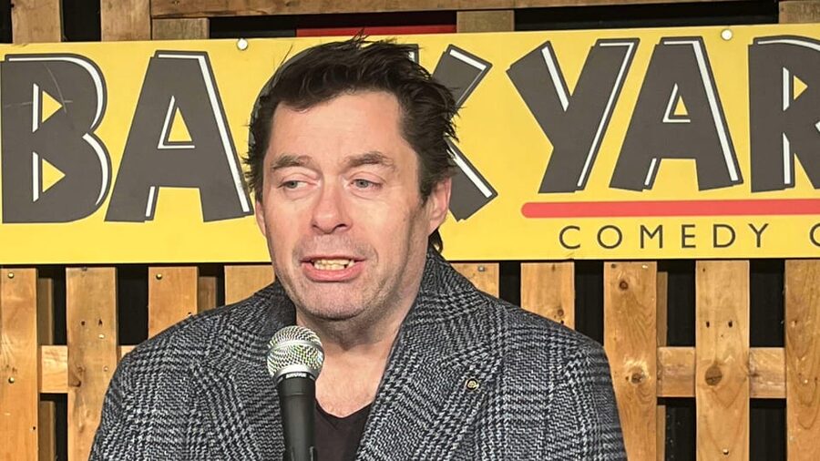 London: Friday Night at The Backyard Comedy Club - Arriving early: 6:00pm to 7:15pm