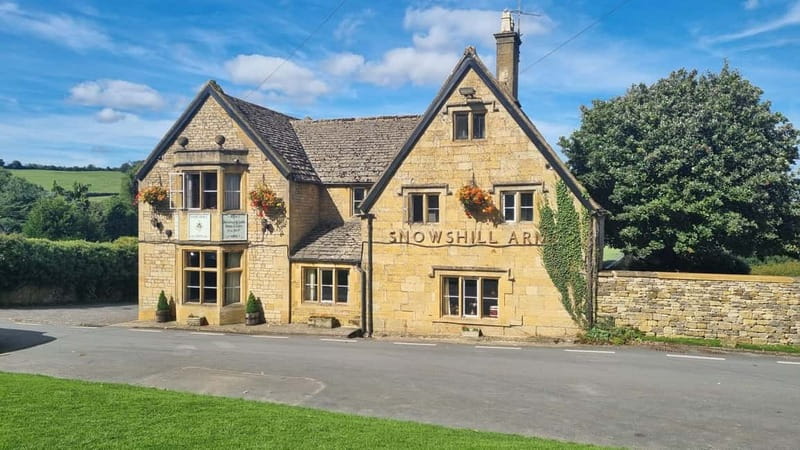 London: Full Day Cotswolds Tour with Shakespeare's Stratford - Broadway Tower and the high-country view