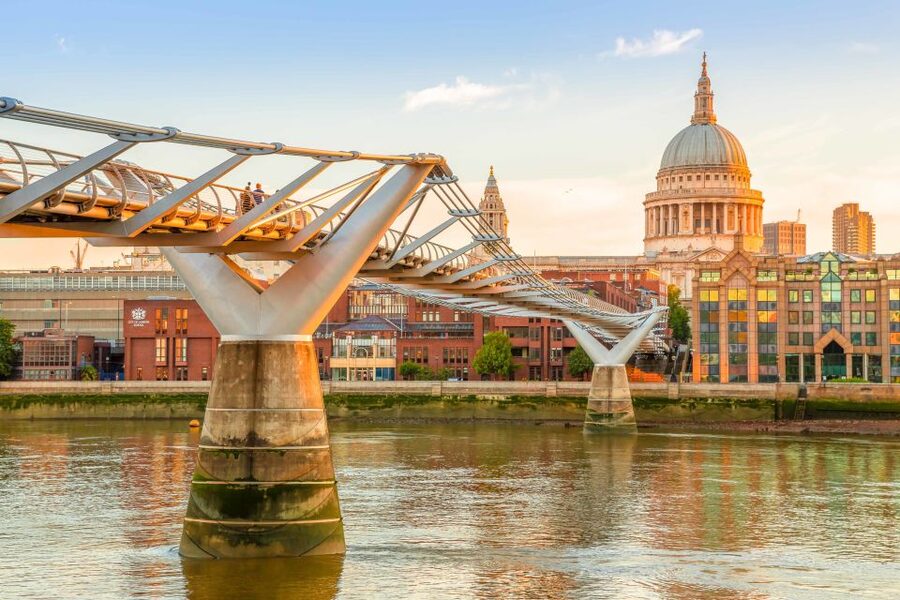 London: Full-Day London Bus Tour - The Tower of London and the Crown Jewels