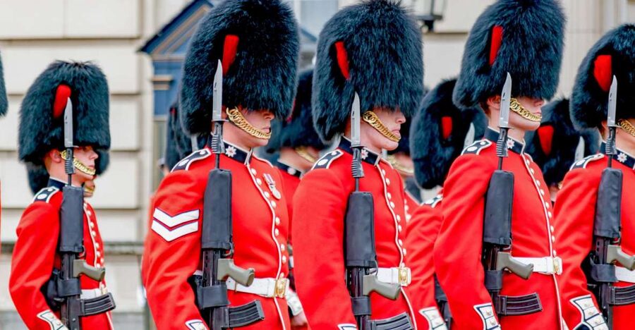 London: Full-Day Sightseeing Bus Tour with River Cruise - Is $174 A Fair Price?